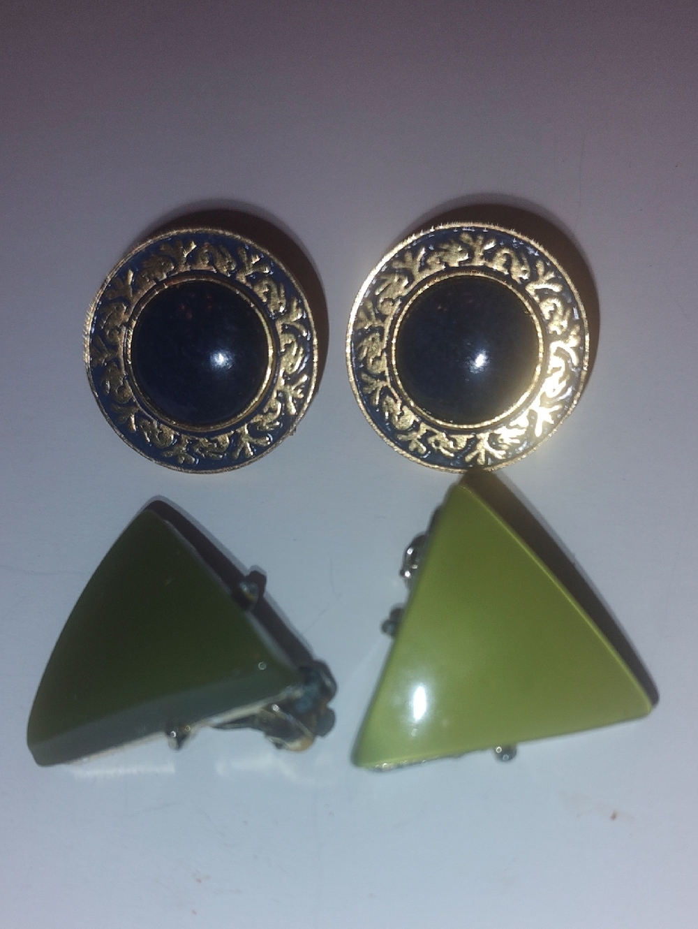 MFA Museum of Fine Arts Boston Signed Clip-On Earrings Gold Tone Blue Enamel
